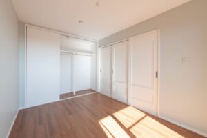 家族のコミュニケーションを重視したこだわりのフレンチモダンスタイル